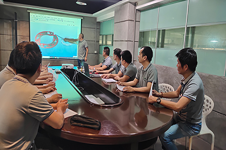 Mold discussion meeting